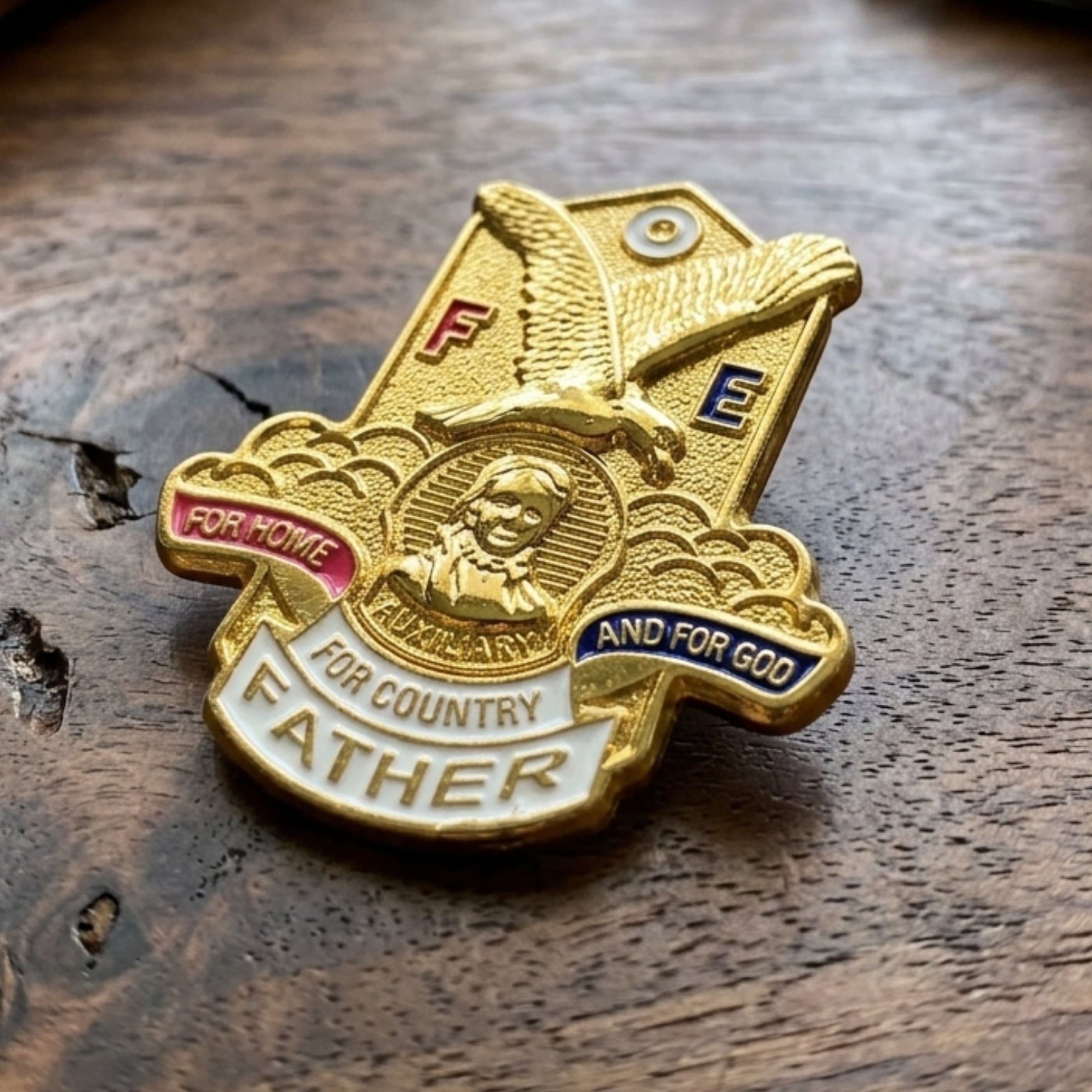 Custom lapel pin showcase 1